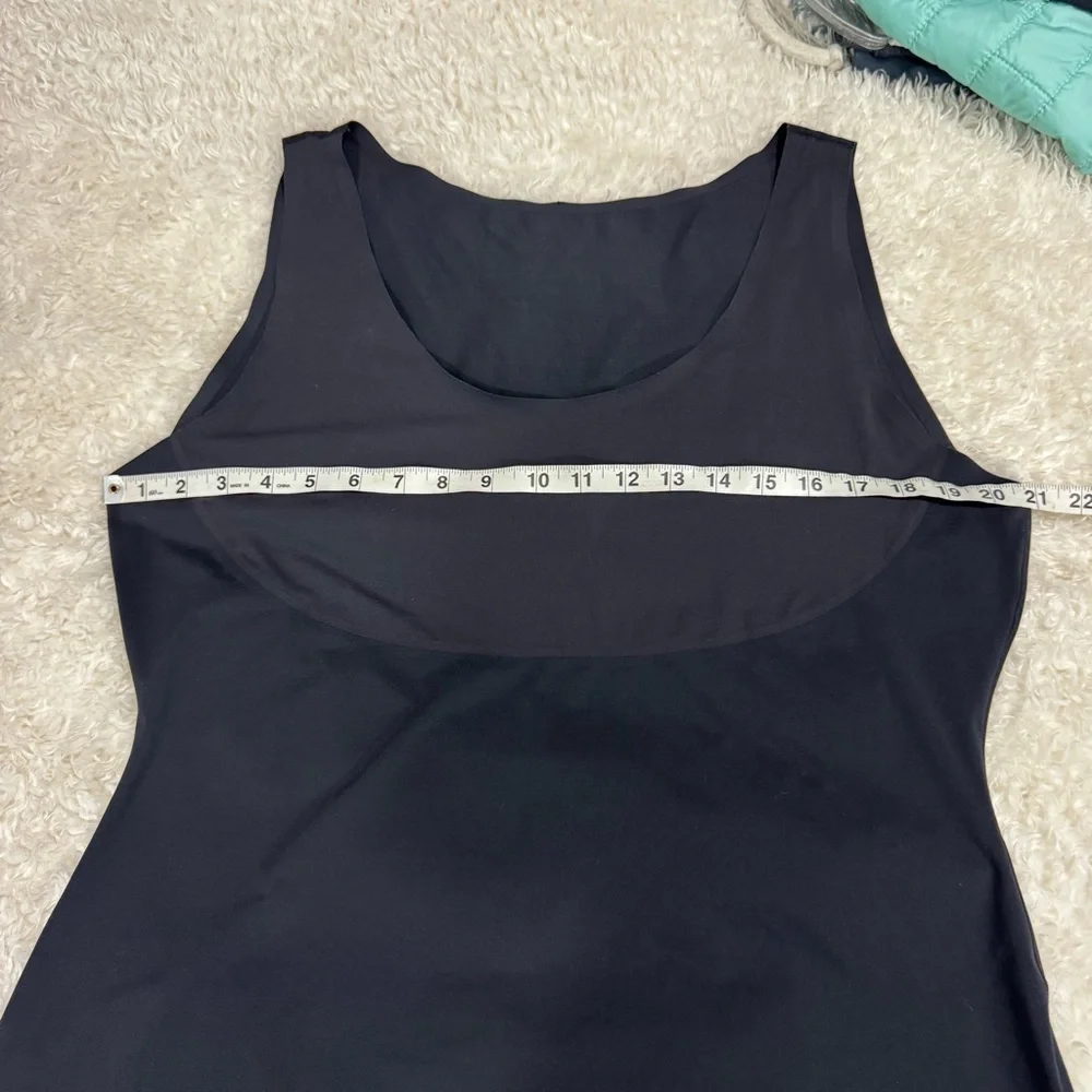 SPANX Black Fitted Tank Top in Black - Picture 5 of 9